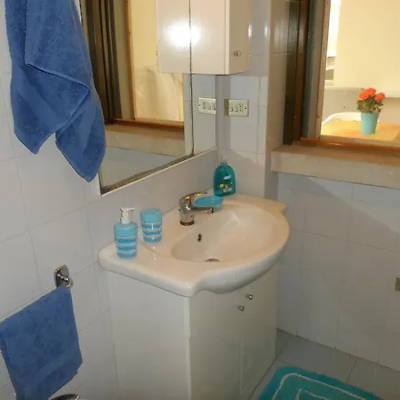 La Sotto Casa A Pochi Passi Dal Mare, Rivabella Apartamento